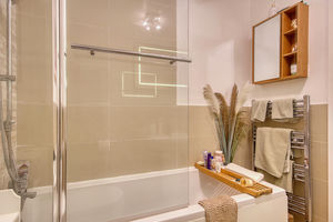 Bathroom- click for photo gallery